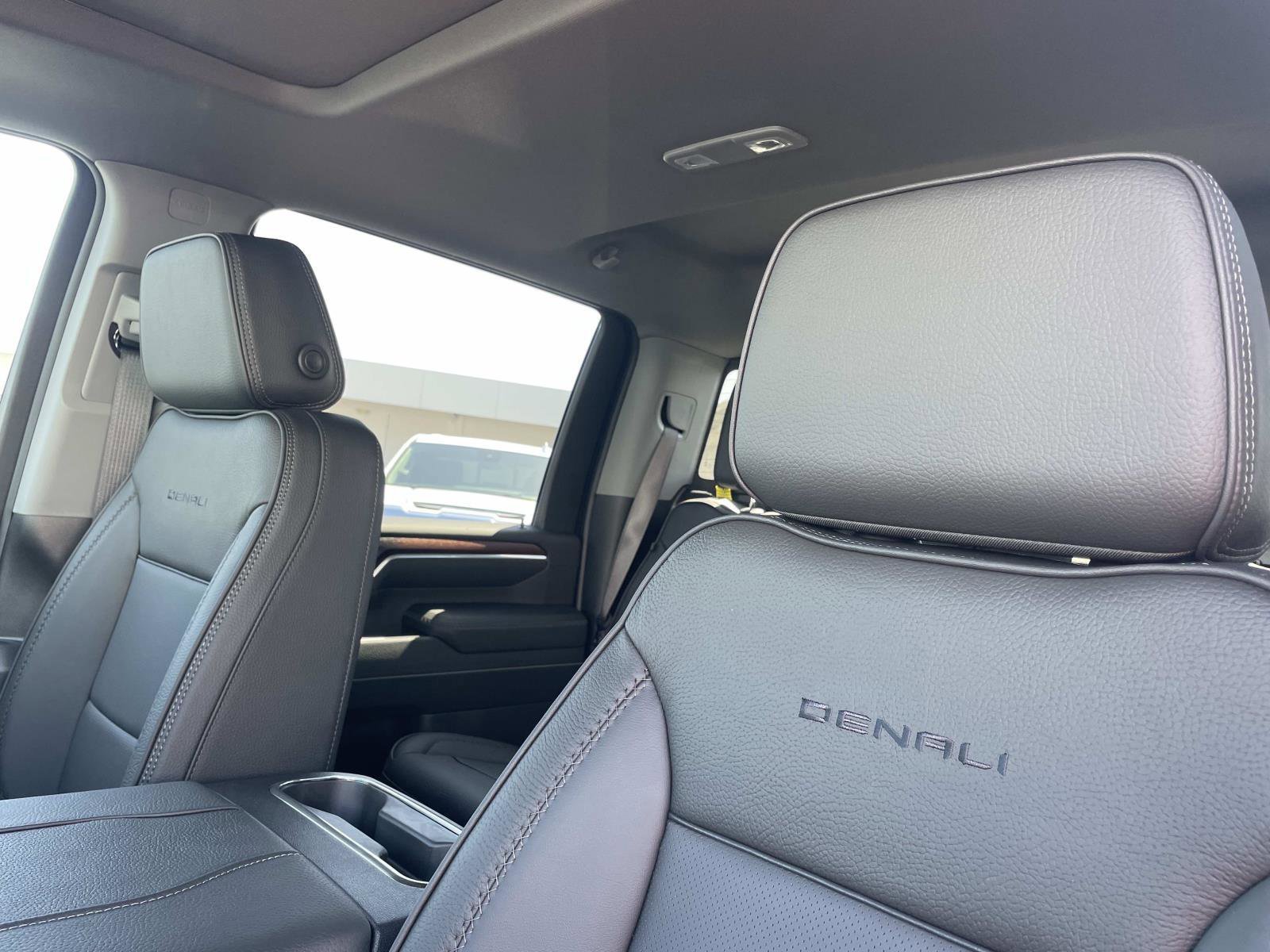 New 2026 GMC Sierra 2500 Denali w/ Max Trailering Package AWD/4WD image 23