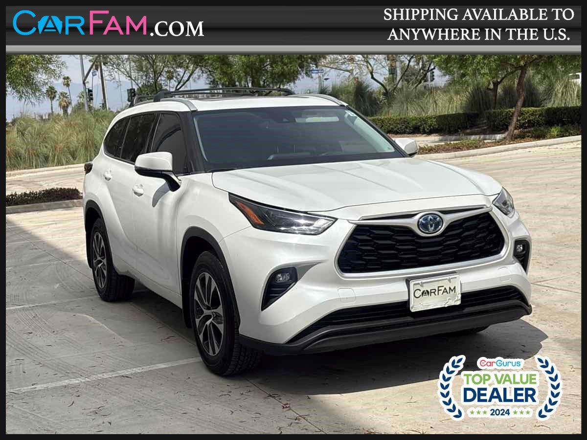 Used 2022 Toyota Highlander XLE FWD image 1