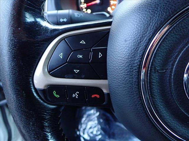 Used 2017 Jeep Renegade Limited image 15