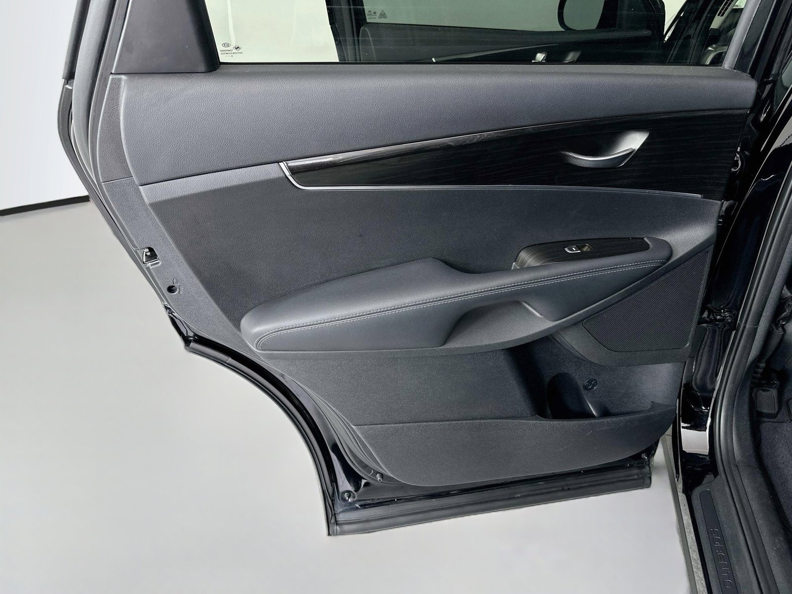 Used 2020 Kia Sorento L FWD image 28