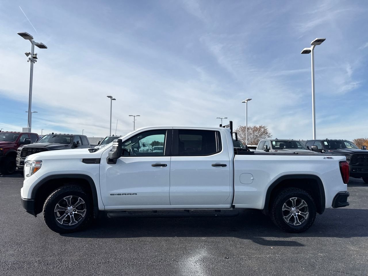 Used 2020 GMC Sierra 1500 4x4 Crew Cab w/ Sierra Value Package image 6