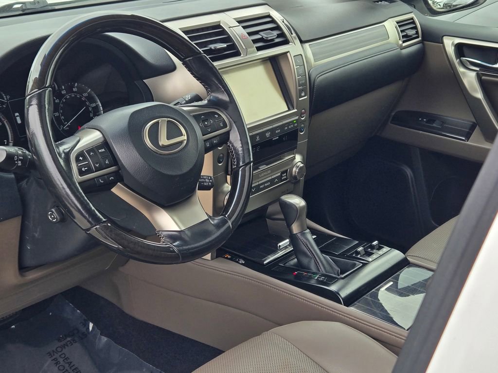 Used 2020 Lexus GX 460 Premium AWD/4WD image 36