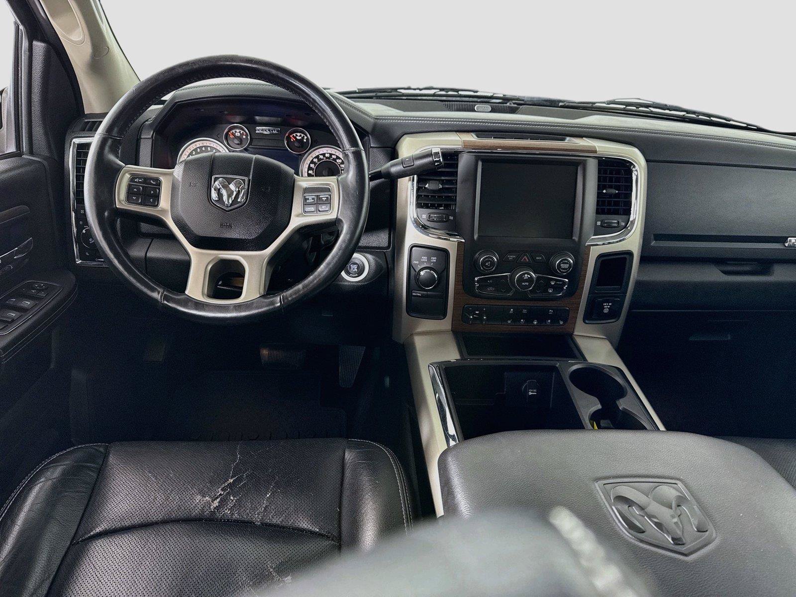 Used 2015 RAM 2500 Laramie w/ Convenience Group AWD/4WD image 2