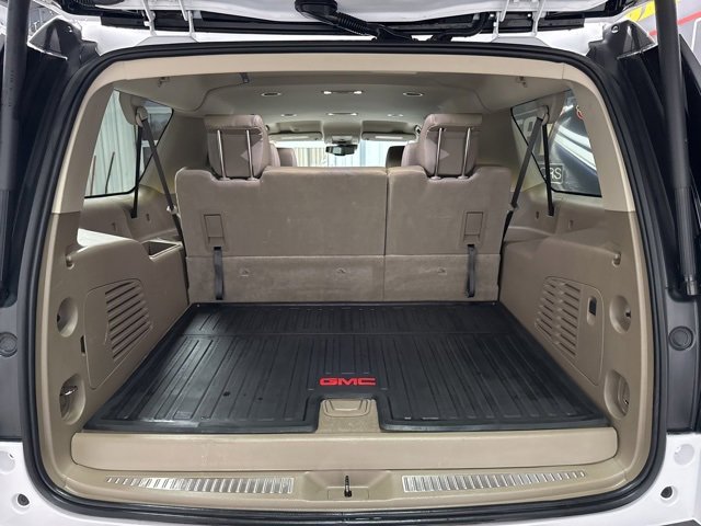 Used 2020 GMC Yukon XL SLT image 22