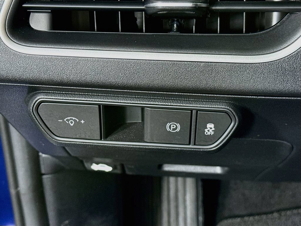 Certified 2025 Kia K4 FWD image 19