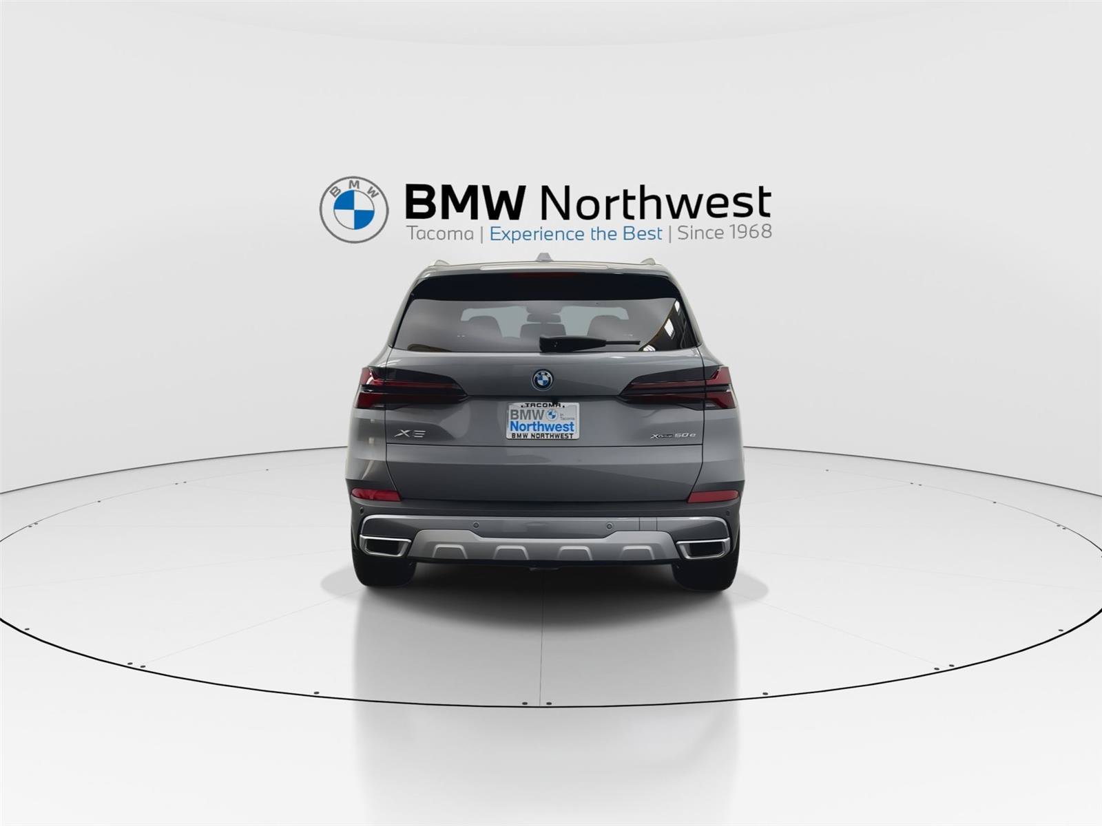 New 2026 BMW X5 xDrive50e w/ Executive Package AWD/4WD image 2