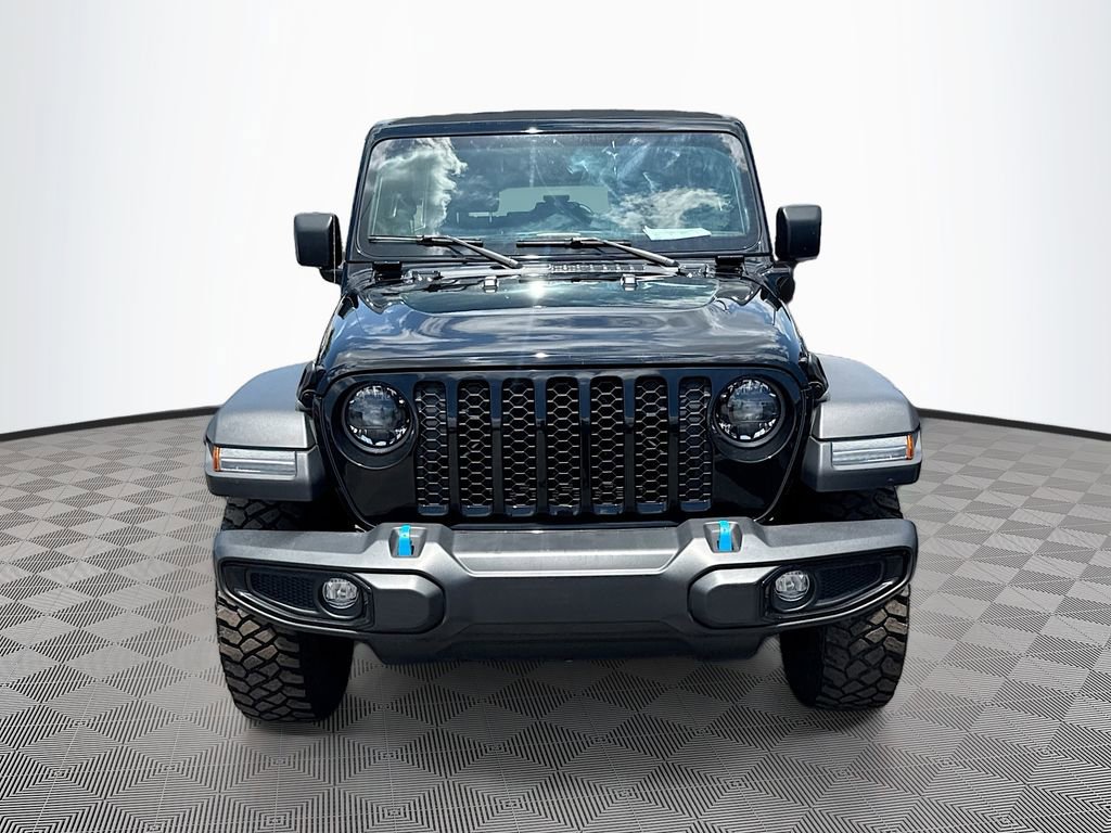Used 2023 Jeep Wrangler Unlimited w/ Sun & Screen Package AWD/4WD image 2