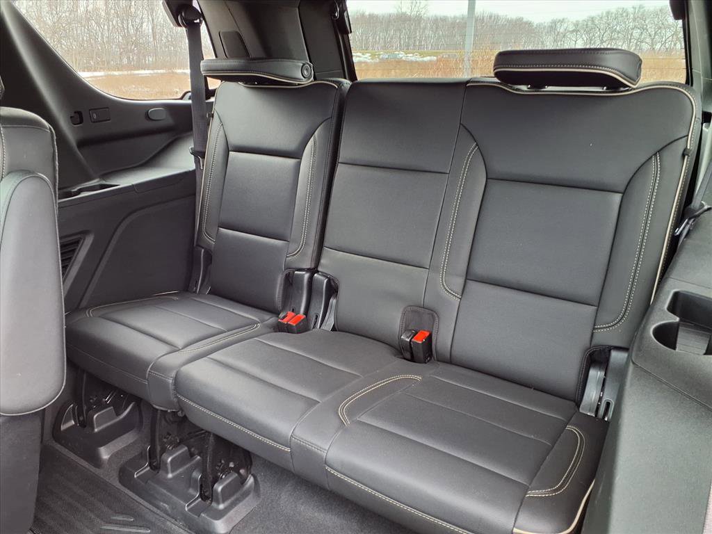Used 2021 GMC Yukon SLT w/ SLT Premium Package image 32