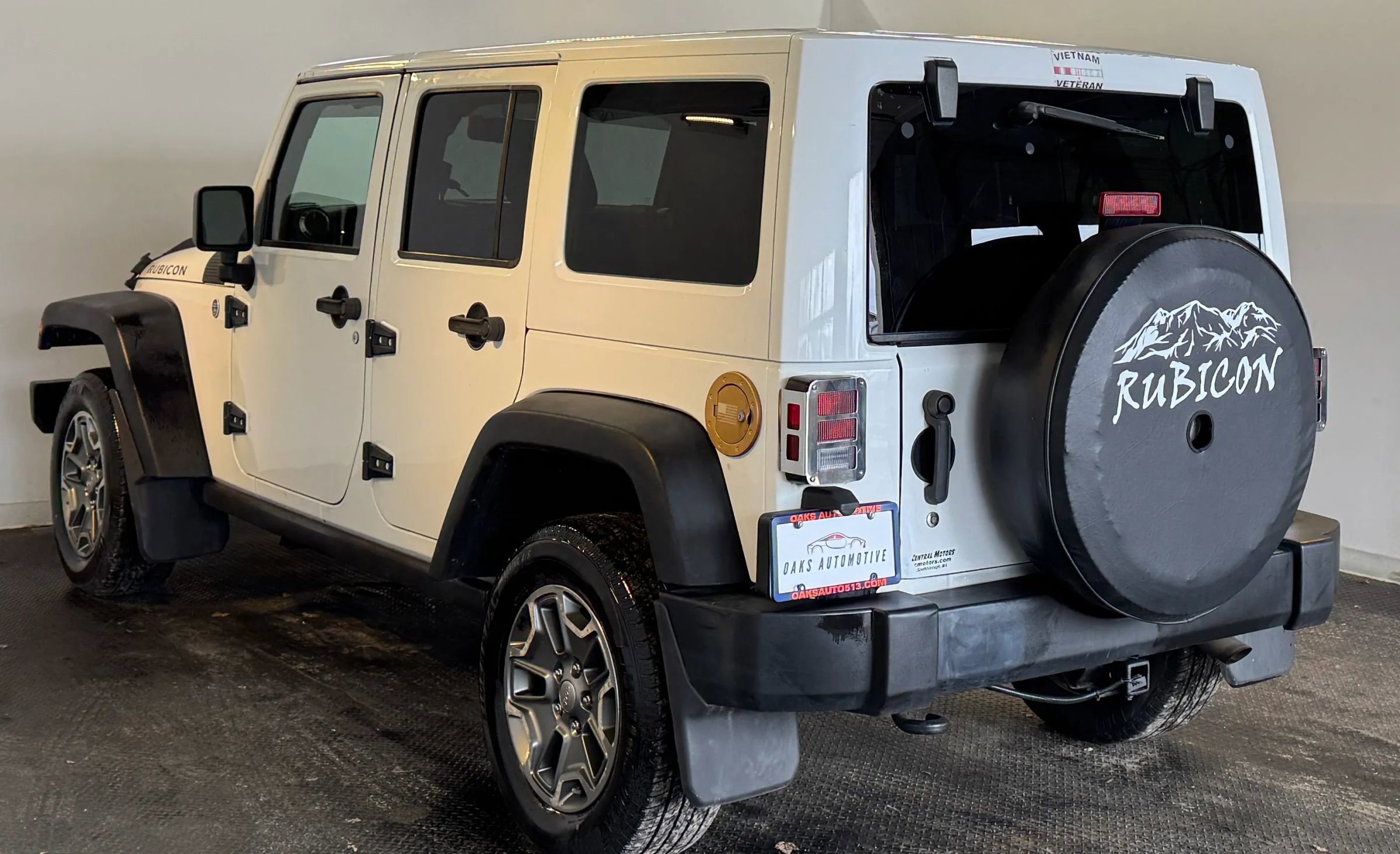 Used 2015 Jeep Wrangler Unlimited Rubicon image 5