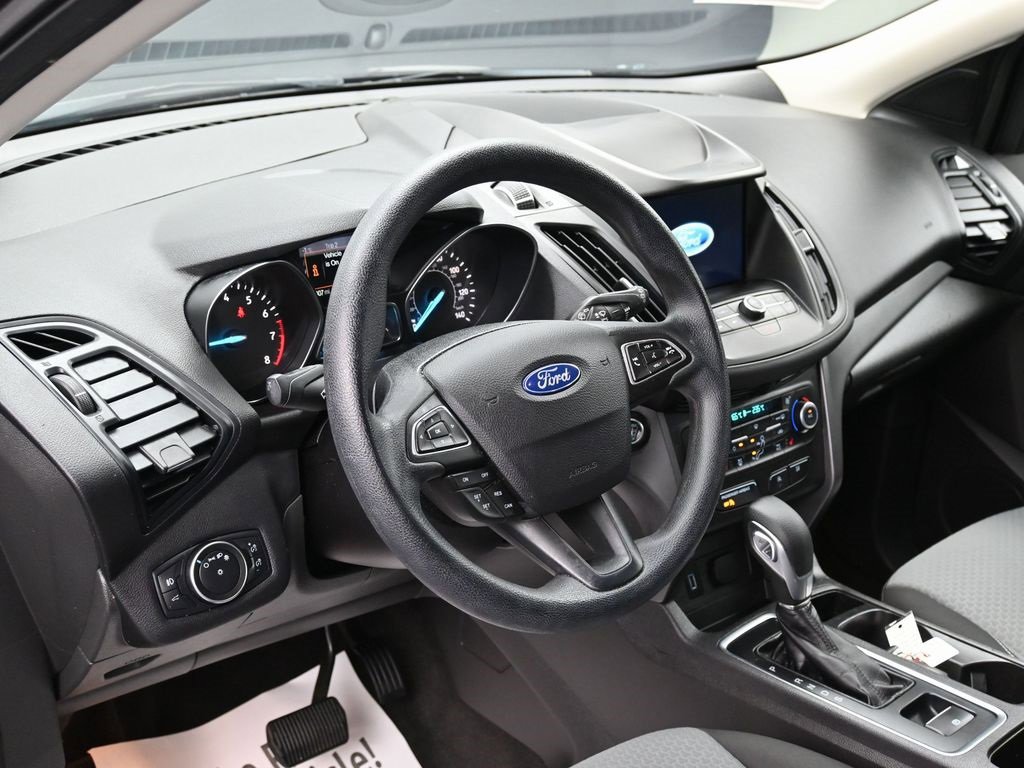 Used 2019 Ford Escape SE image 17