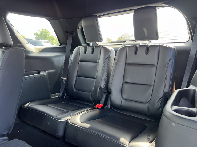 Certified 2019 Ford Explorer XLT w/ Equipment Group 202A AWD/4WD image 6