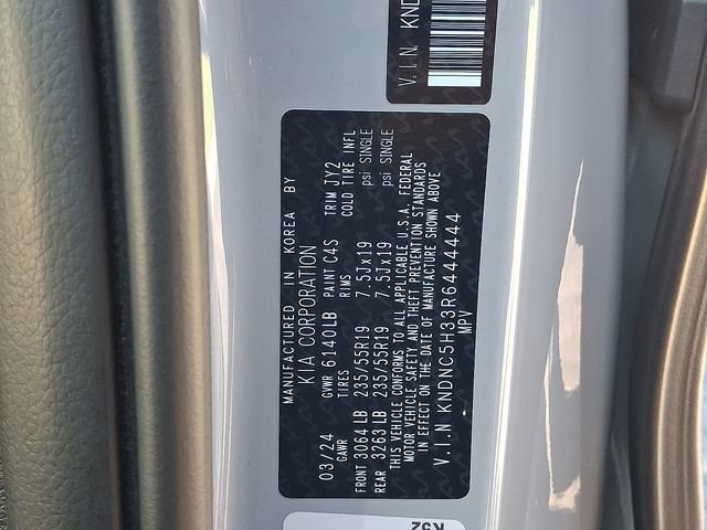 Certified 2024 Kia Carnival EX FWD image 28