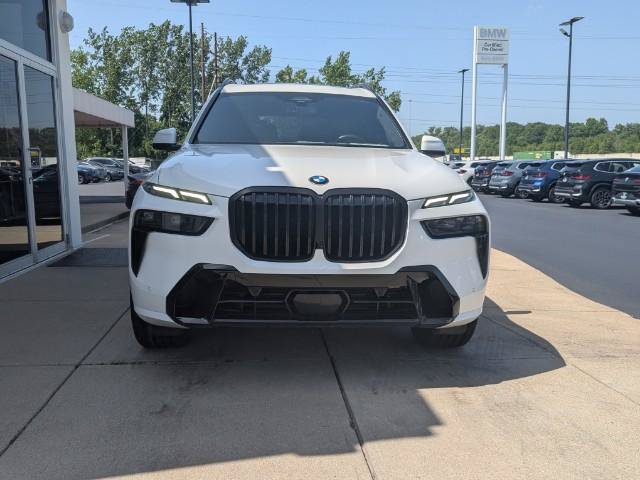 Used 2026 BMW 540i xDrive AWD/4WD image 2