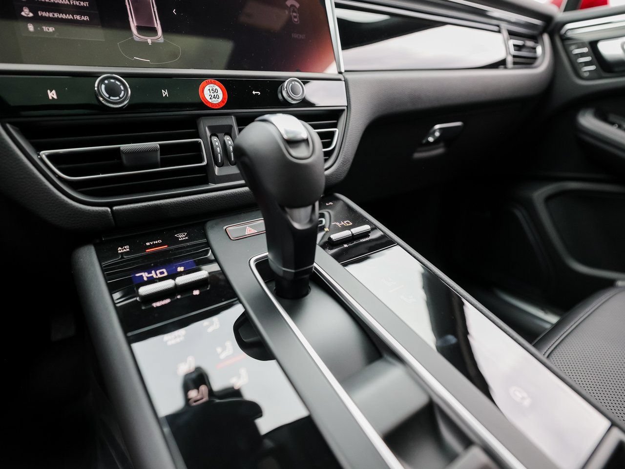 Certified 2026 Porsche Macan S AWD/4WD image 20