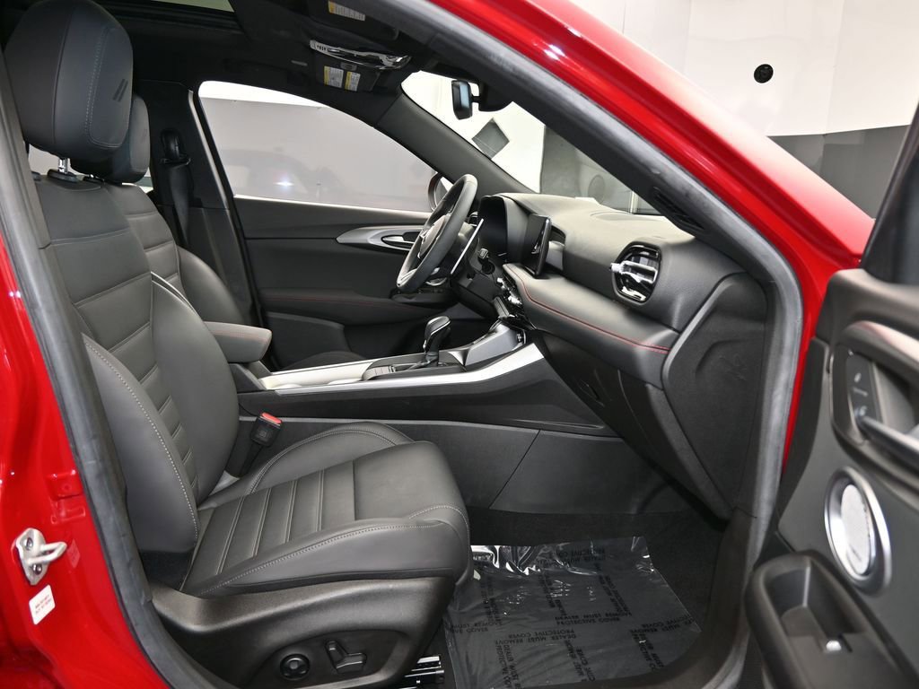 Used 2024 Dodge Hornet R/T Plus w/ R/T Blacktop Package image 43