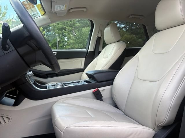 Used 2021 Ford Edge Titanium w/ Cargo Accessory Package FWD image 28
