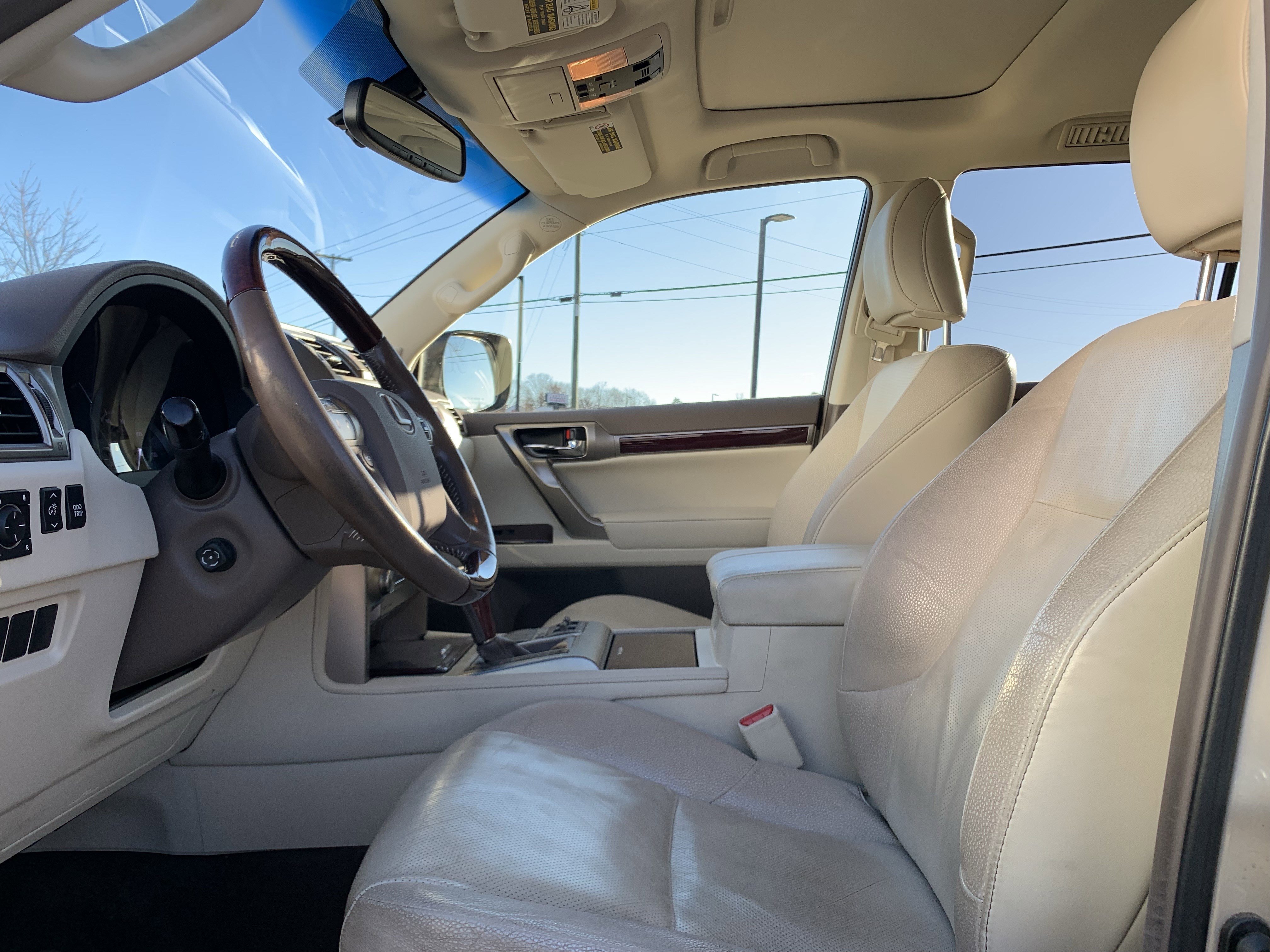 Used 2014 Lexus GX 460 image 16