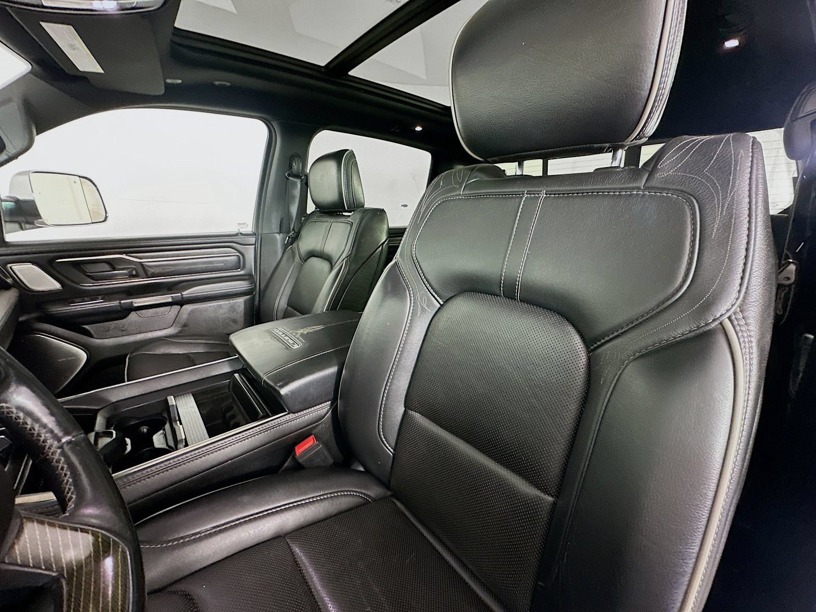 Used 2019 RAM 1500 Limited AWD/4WD image 22