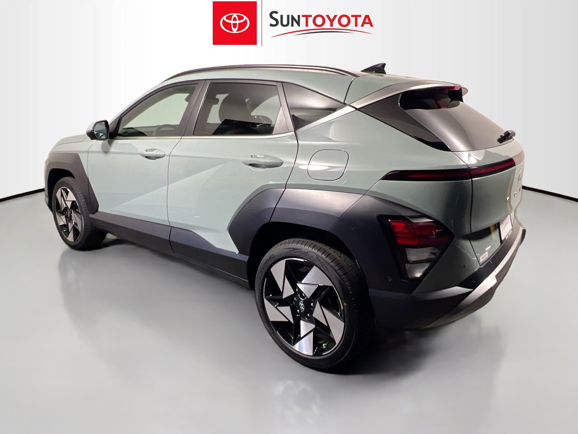 Used 2024 Hyundai Kona Limited AWD/4WD image 6