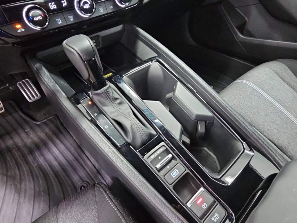 Used 2025 Honda Accord Sport image 21