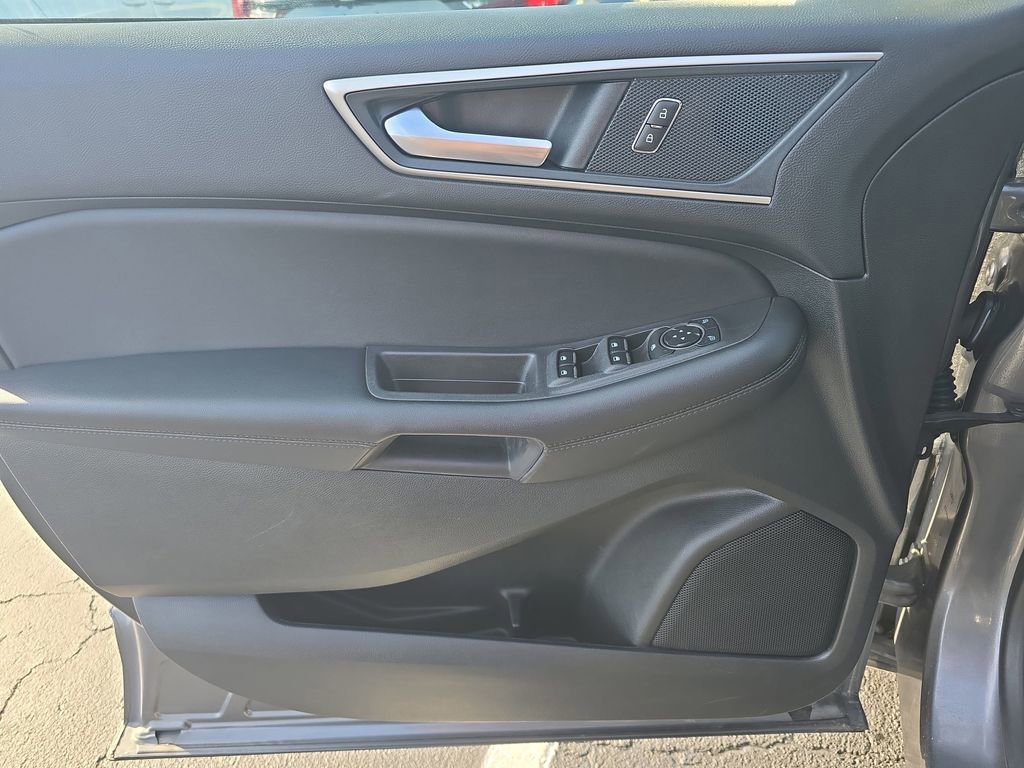 Used 2024 Ford Edge SEL image 27