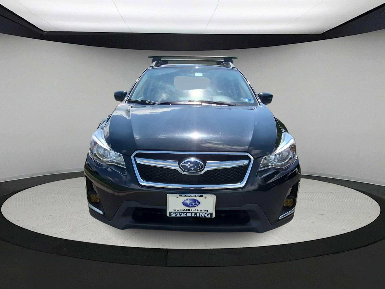 Used 2017 Subaru Crosstrek 2.0i Premium AWD/4WD image 3