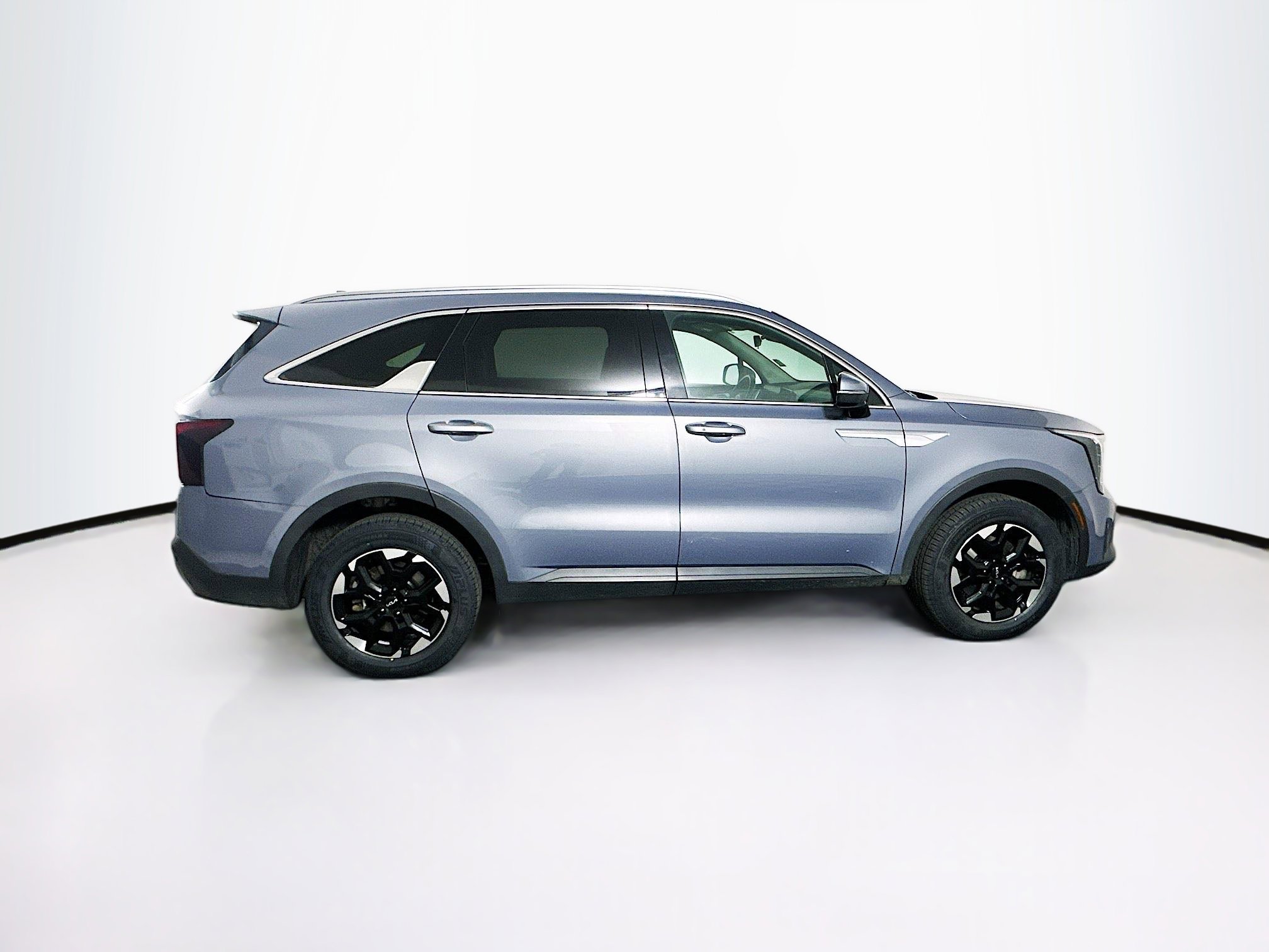 Used 2024 Kia Sorento S image 10