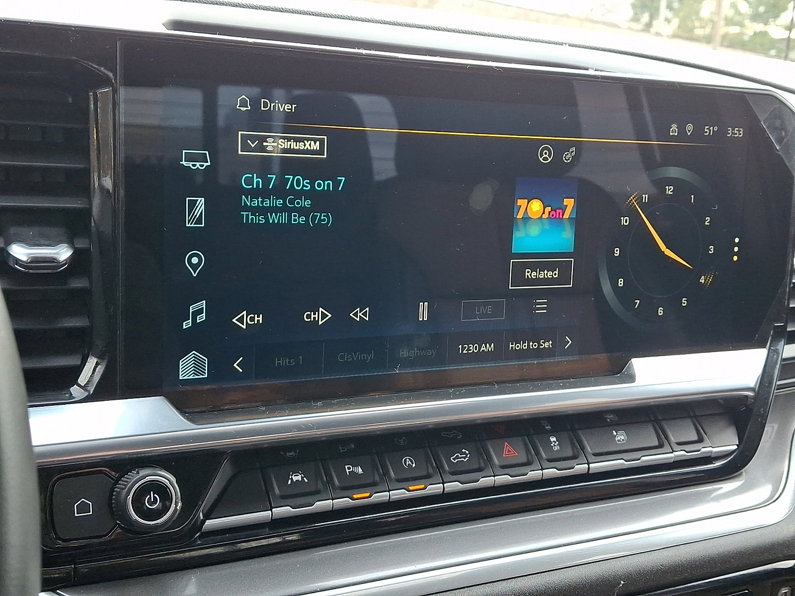 Used 2023 Chevrolet Silverado 1500 High Country w/ Technology Package image 18