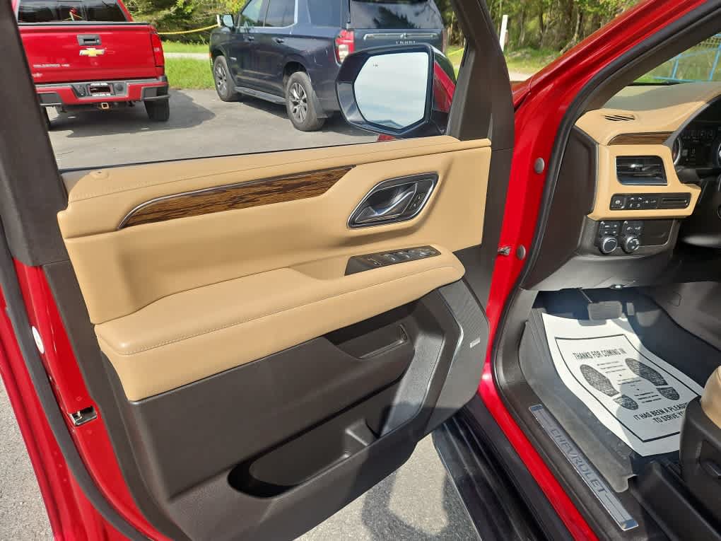 Used 2021 Chevrolet Tahoe Premier AWD/4WD image 9
