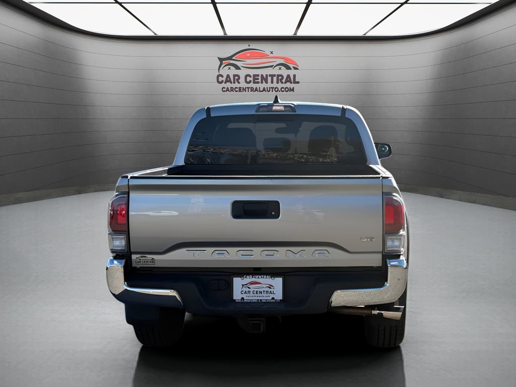 Used 2022 Toyota Tacoma TRD Off-Road image 4