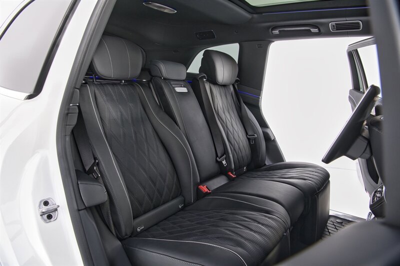 Used 2024 Mercedes-Benz Maybach GLS 600 4MATIC image 43
