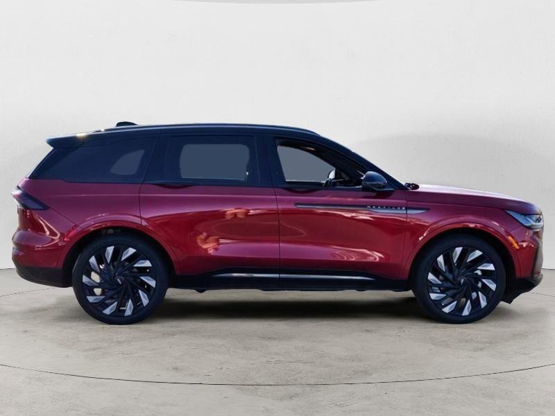 Used 2024 Lincoln Nautilus Reserve w/ Jet Appearance Package (87T) AWD/4WD image 2