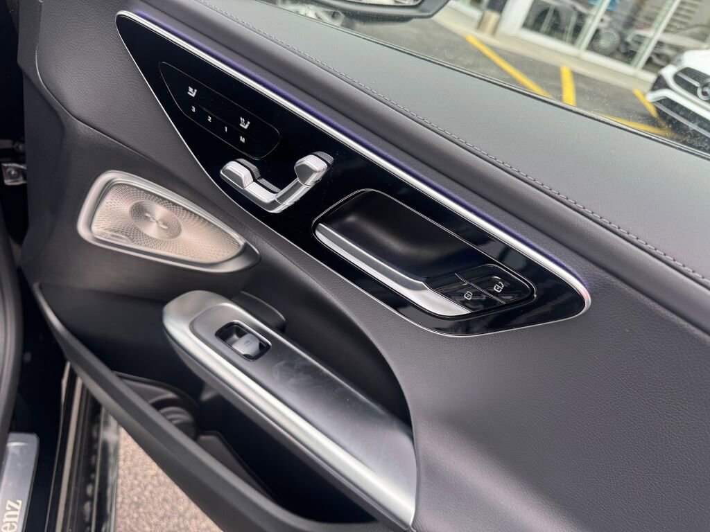 New 2026 Mercedes-Benz C 300 4MATIC Sedan image 21