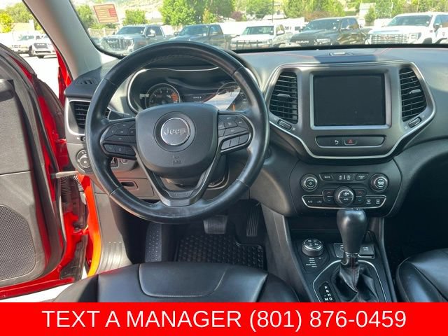 Used 2019 Jeep Cherokee Trailhawk w/ Comfort/Convenience Group AWD/4WD image 18