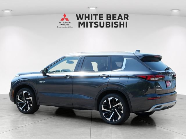 Used 2025 Mitsubishi Outlander SEL AWD/4WD image 4