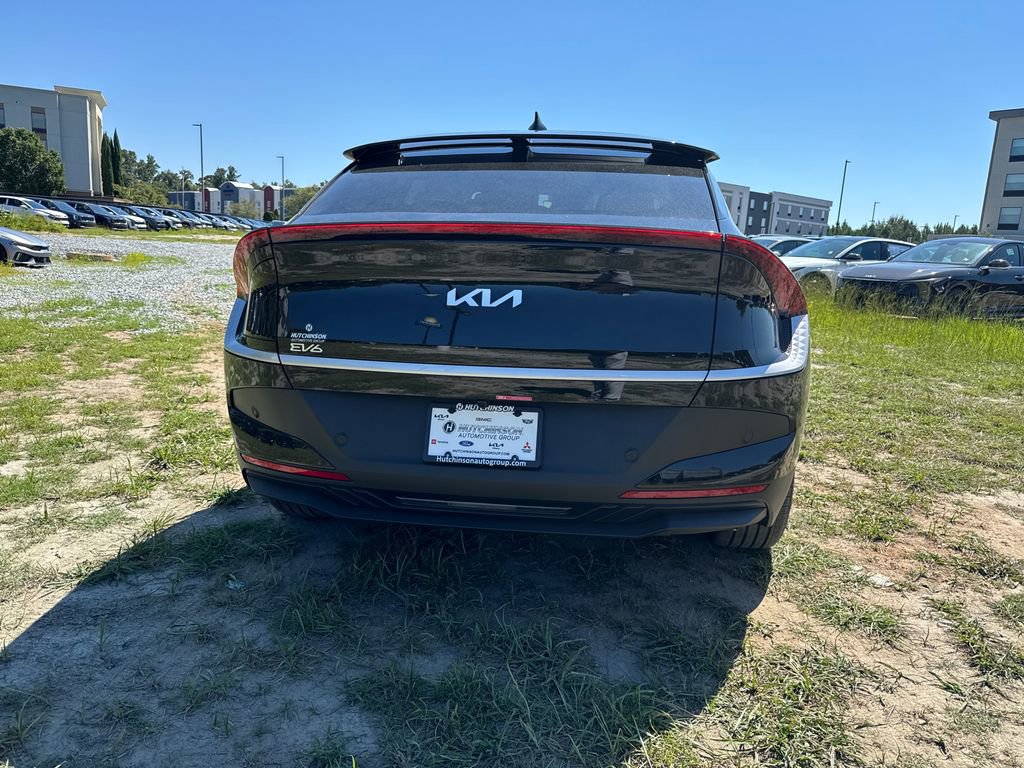 New 2025 Kia EV6 Light w/ Light LR Technology Package image 4