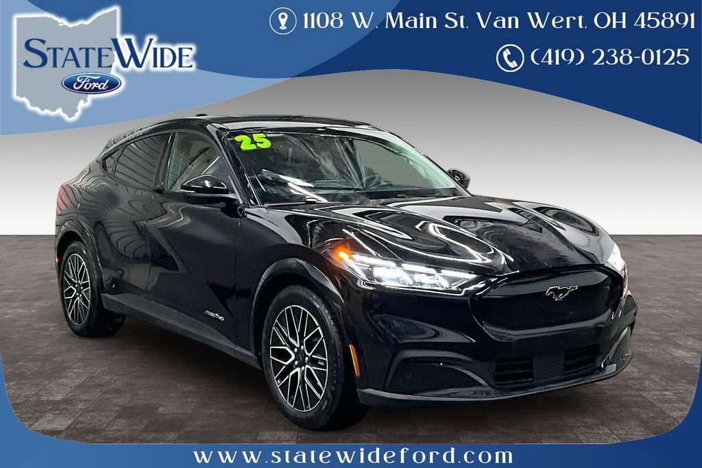 Used 2025 Ford Mustang Mach-E Premium image 1