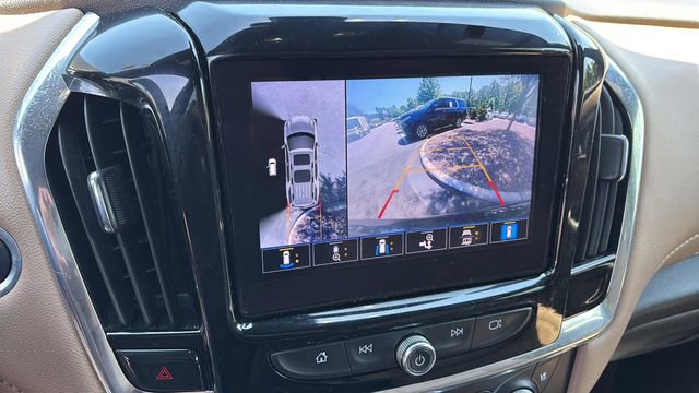 Used 2023 Chevrolet Traverse Premier w/ LPO, Cargo Package AWD/4WD image 27