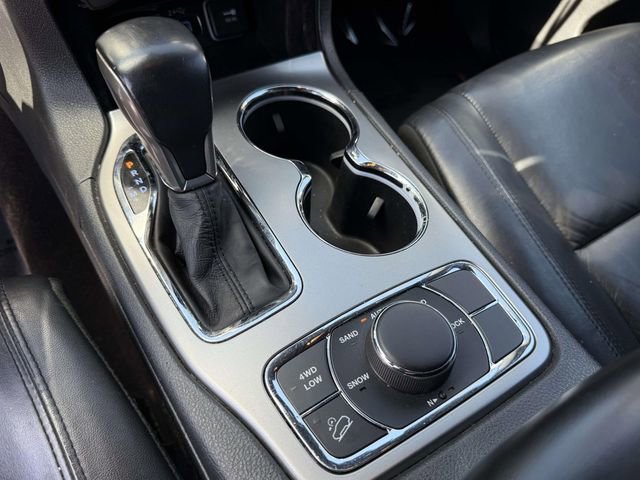 Used 2018 Jeep Grand Cherokee Limited AWD/4WD image 23