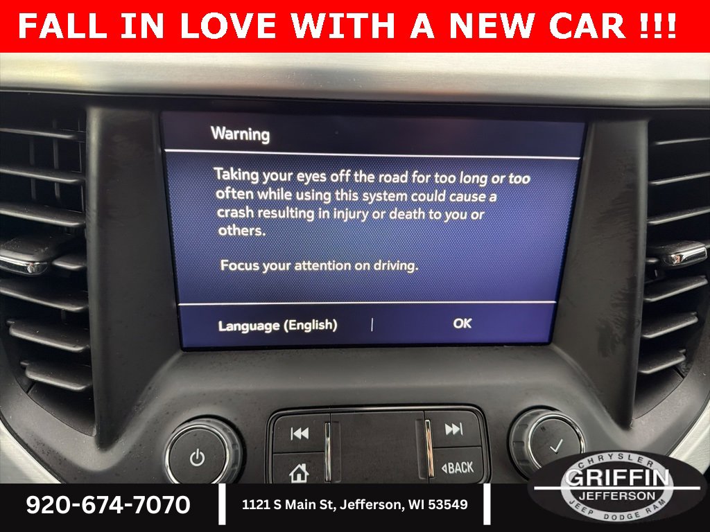 Used 2023 GMC Acadia SLE w/ Driver Convenience Package image 21