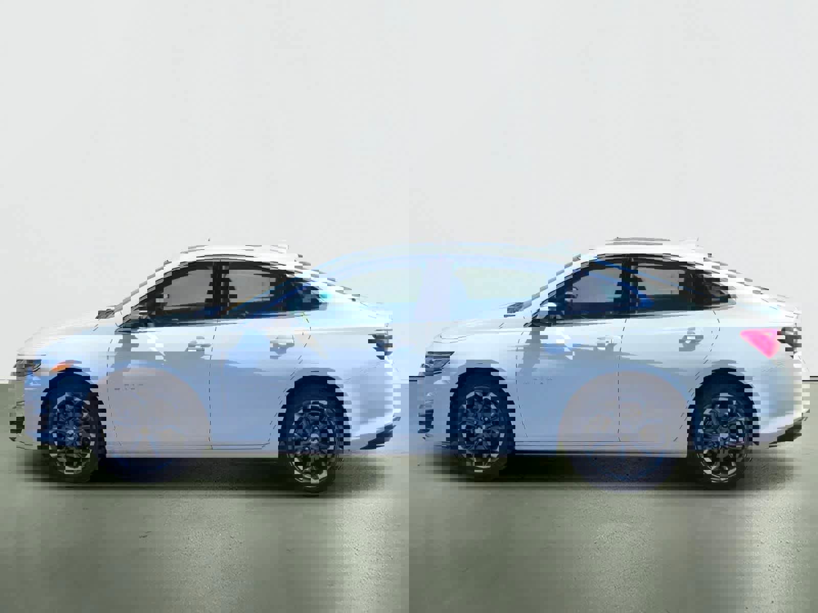 Used 2024 Chevrolet Malibu LT image 4