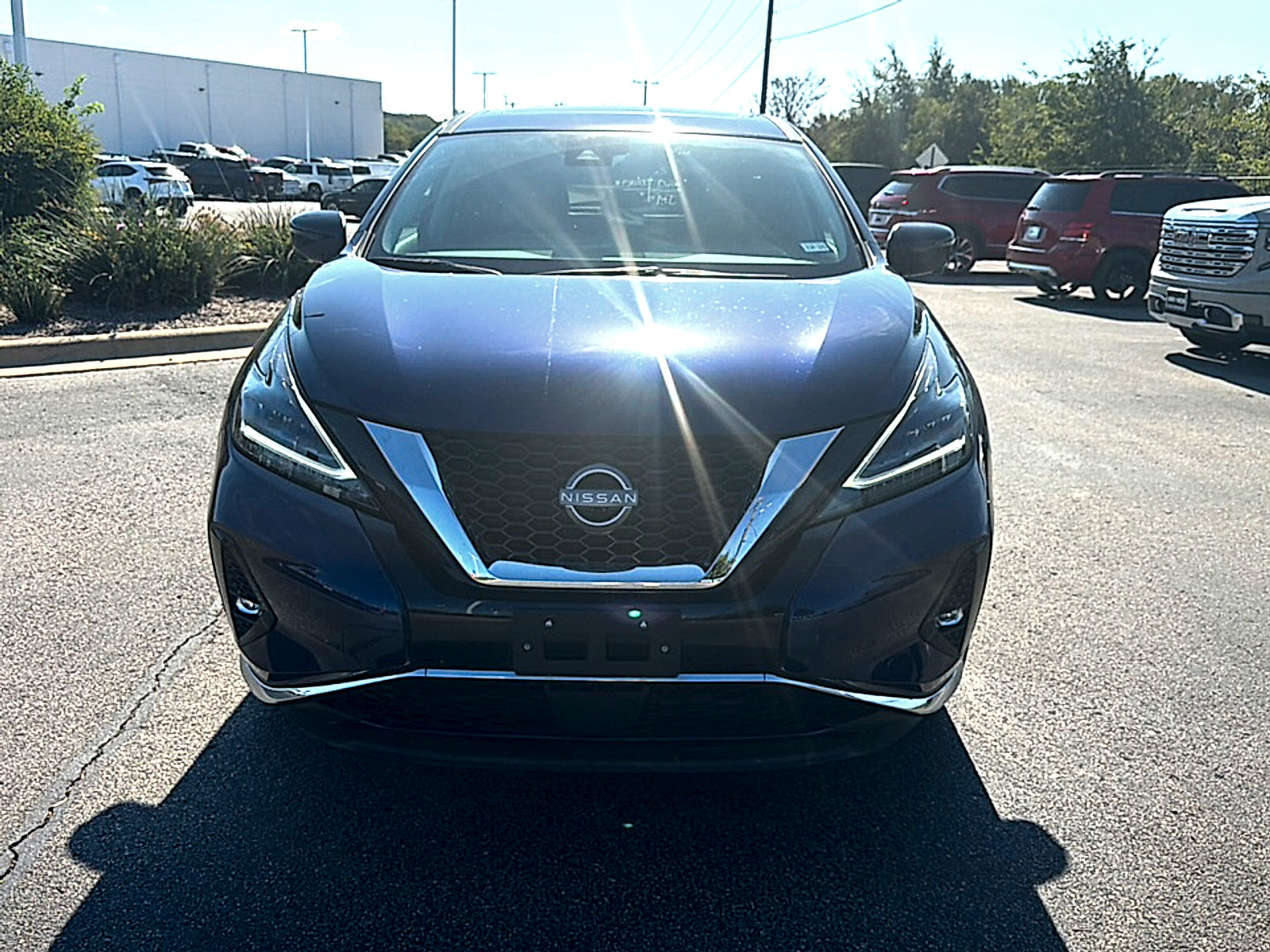 Used 2024 Nissan Murano SL FWD image 2