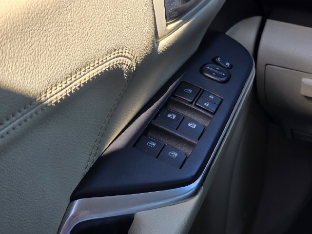 Used 2016 Toyota Camry XLE FWD image 14