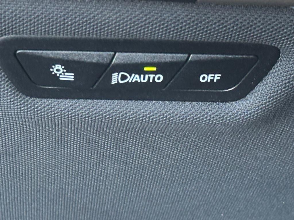 Used 2023 BMW iX xDrive50 w/ BMW I Signature Blue Package image 21