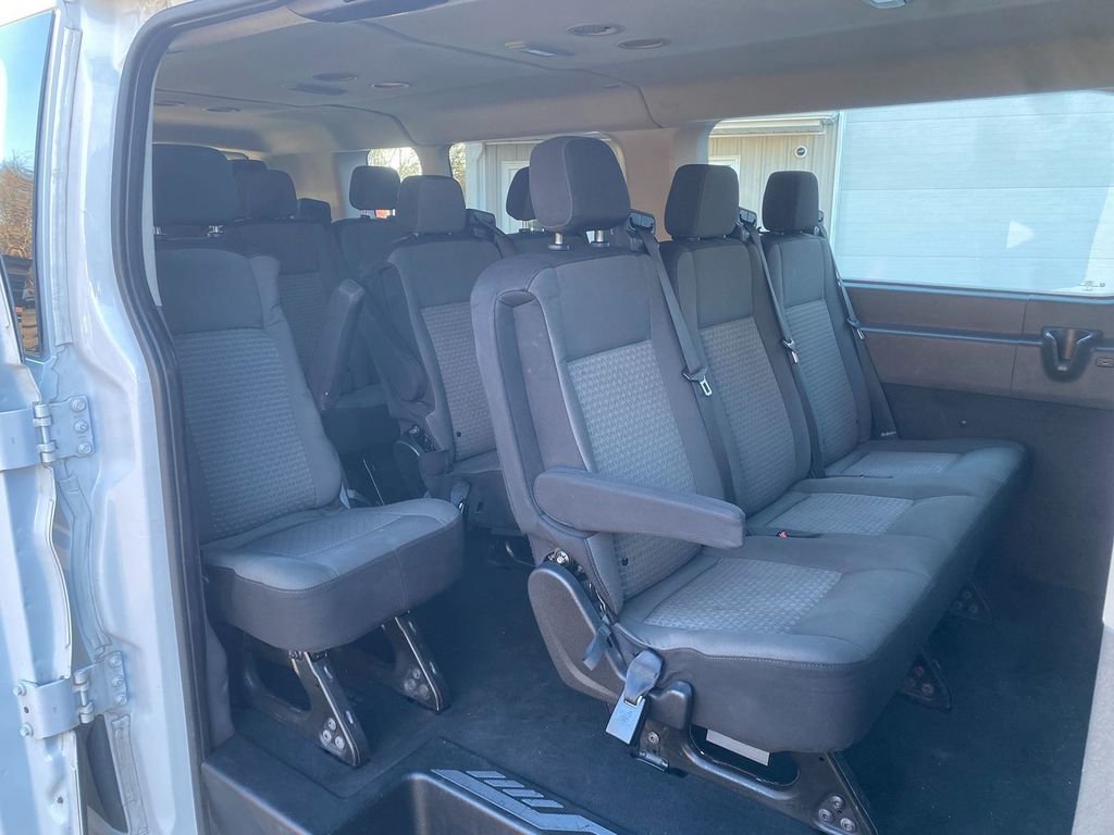 Used 2021 Ford Transit 350 XLT image 27