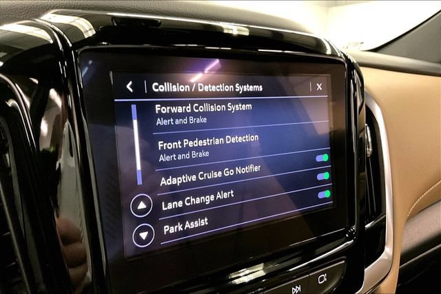 Used 2022 Chevrolet Traverse Premier FWD image 38