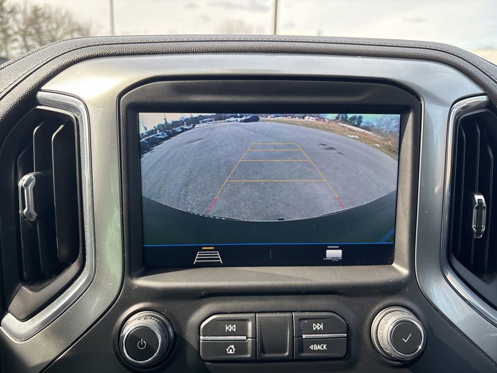 Used 2022 Chevrolet Silverado 1500 LT image 15