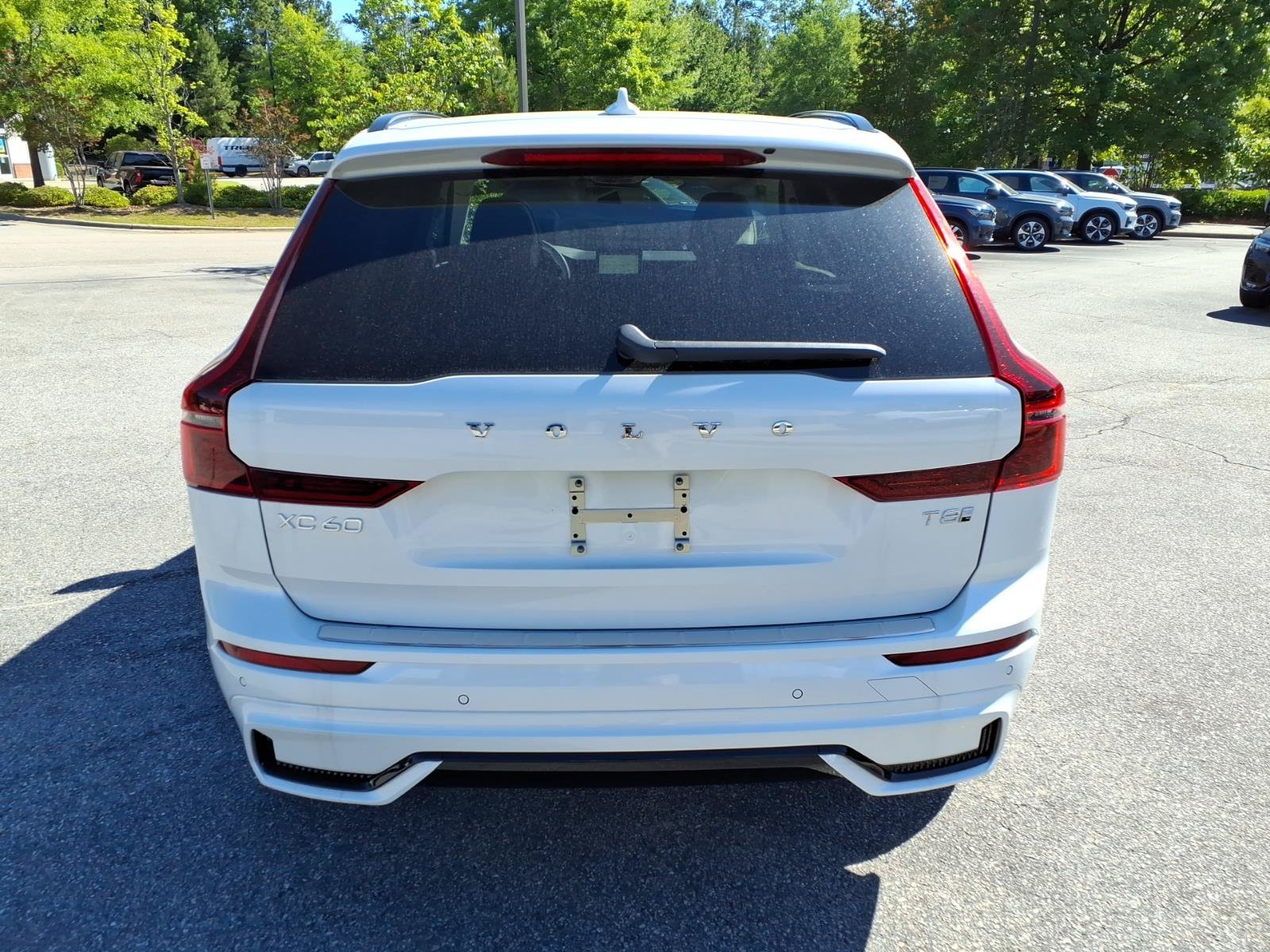 New 2026 Volvo XC60 T8 Ultra w/ Protection Package Premier AWD/4WD image 4