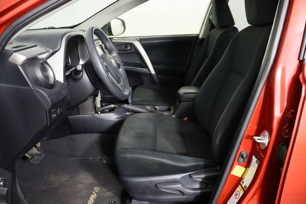 Used 2017 Toyota RAV4 LE FWD image 14