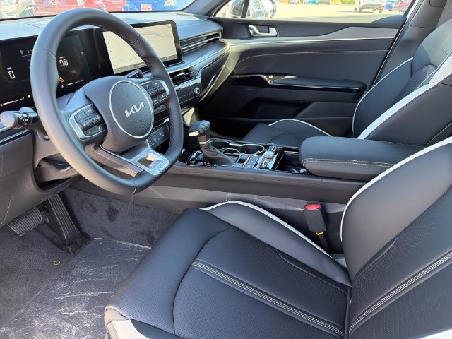 New 2027 Kia K5 GT-Line FWD image 19